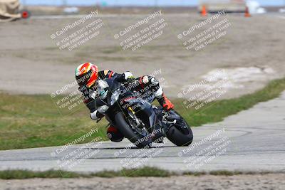 media/Mar-22-2025-TrackDaz (Sat) [[0456df0c41]]/Group B/Session 3 (Outside Grapevine)/